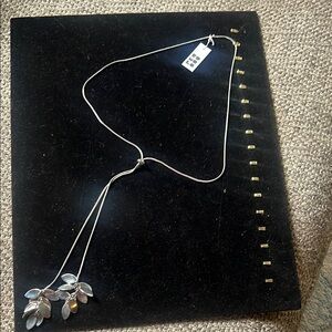 Romolo Elegant Silver Leaf Necklace